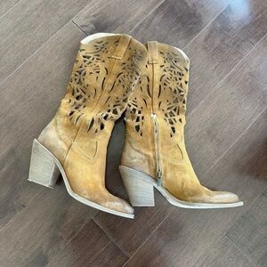 Elegant Tan Suede Ankle Booties